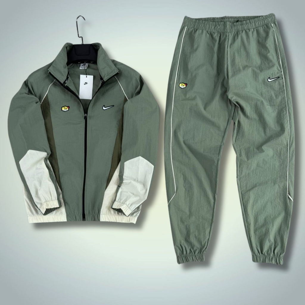 Nike TN Pánsky tkaný športový set. Olivovo zelený