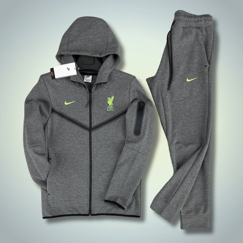 Pánska tepláková súprava Nike Liverpool Tech Fleece, šedá. Prémiová kvalita