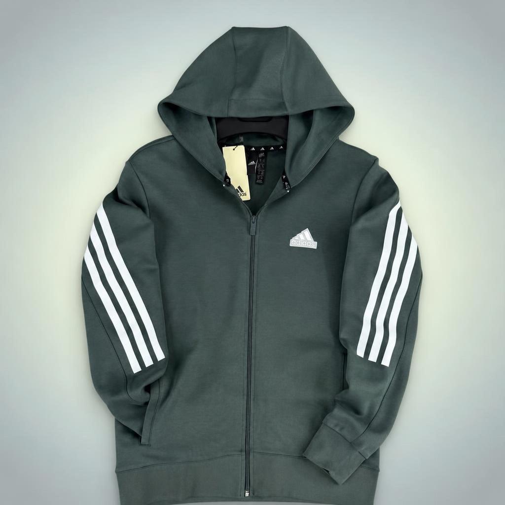 Adidas pánska mikina s kapucňou, tri pruhy, šalviovo zelená. Premium kvalita