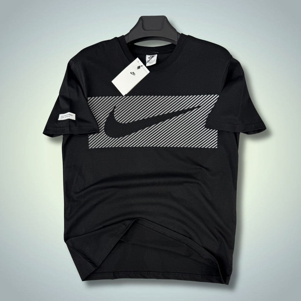 Pánske čierne tričko Nike Performance. Prémiová kvalita