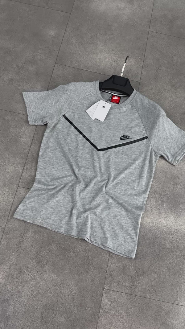 Detské tričko Nike Tech Fleece, klasická sivá farba. Model 2024. Prémiová kvalita