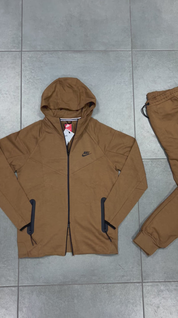 Pánska tepláková súprava Nike Tech Fleece, hnedá. Model 2023. Prémiová kvalita