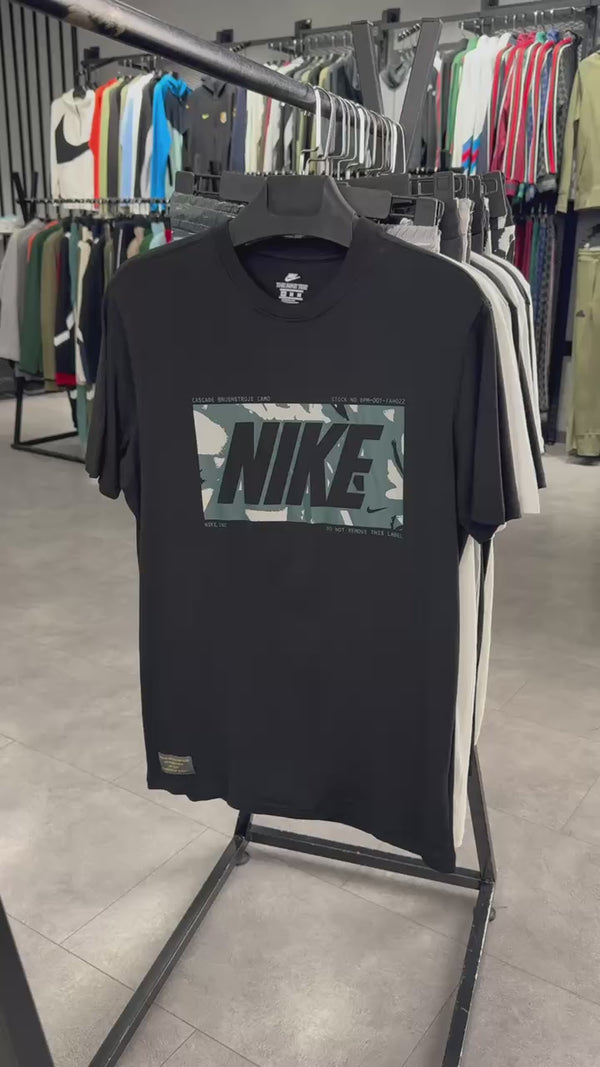 Nike pánska súprava so šortkami, Camo print, čierna - béžová. Prémiová kvalita