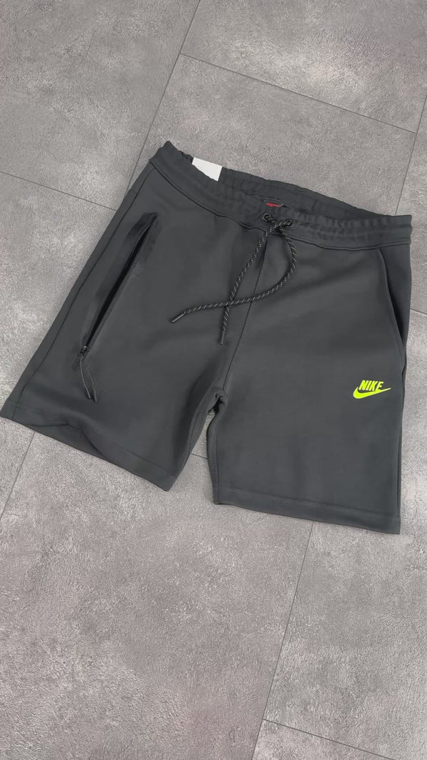 Pánske šortky Nike Tech Fleece, grafitové, neónovo zelené logo. Model 2024. Prémiová kvalita